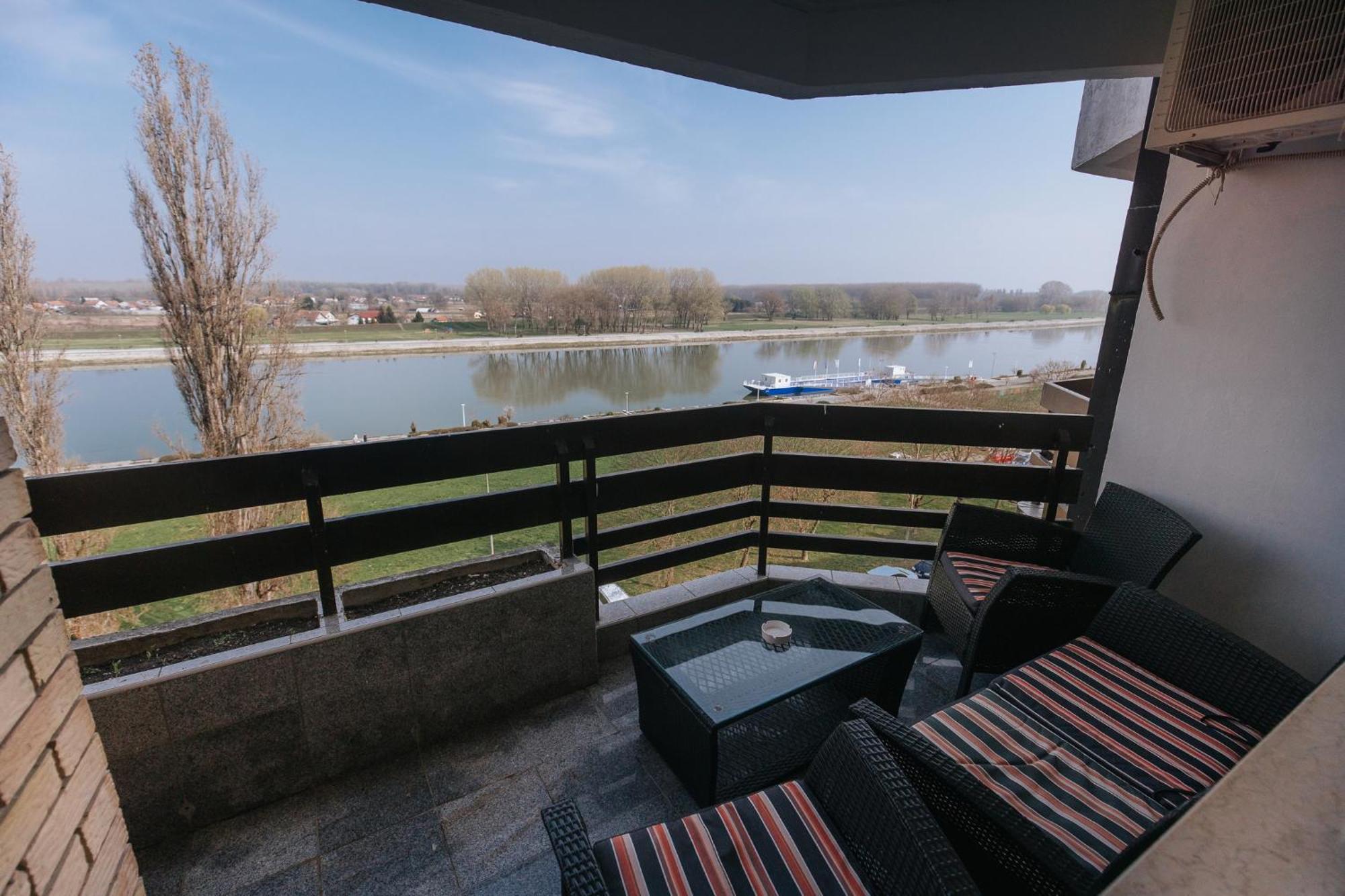 Silencia Apartamento Osijek Exterior foto